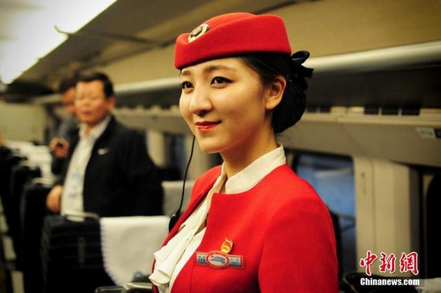 新疆首條高鐵即將開通:烏魯木齊到蘭州9小時